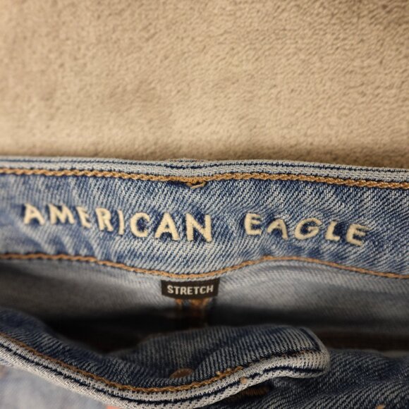 American Eagle Jeans Mom Jean Women's Size 4 Short Blue Denim 25" inseam - Picture 3 of 12